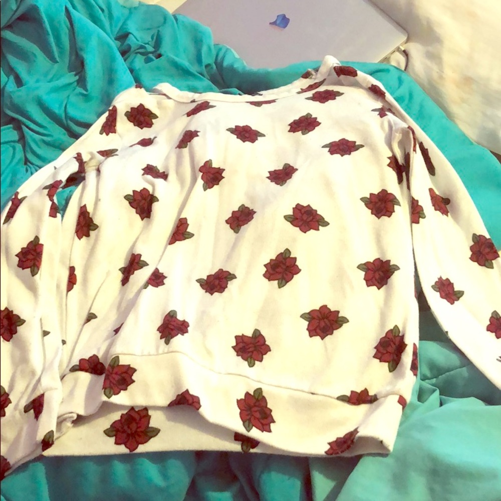 Red rose sweater